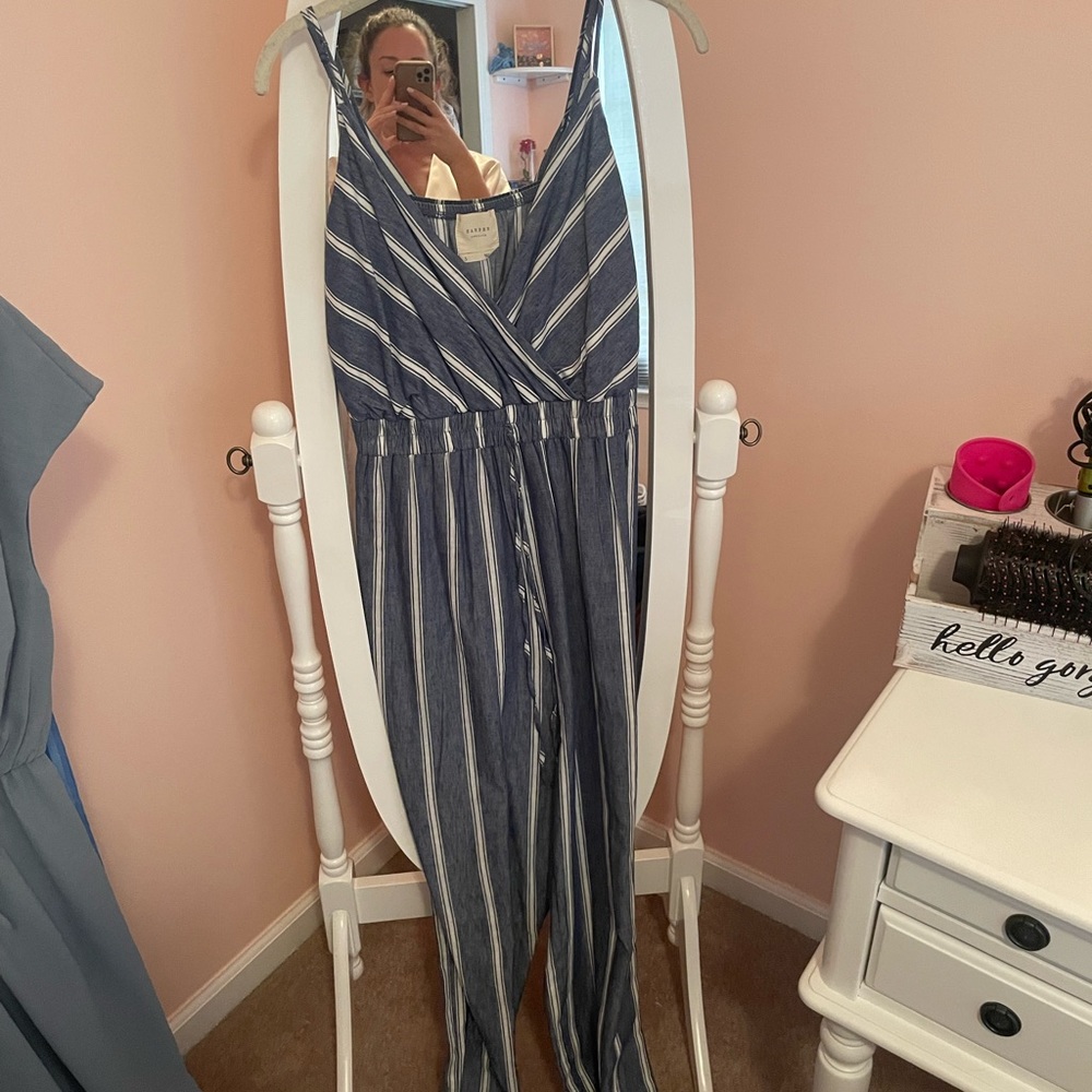 Jumpsuit - Picture 2 of 2